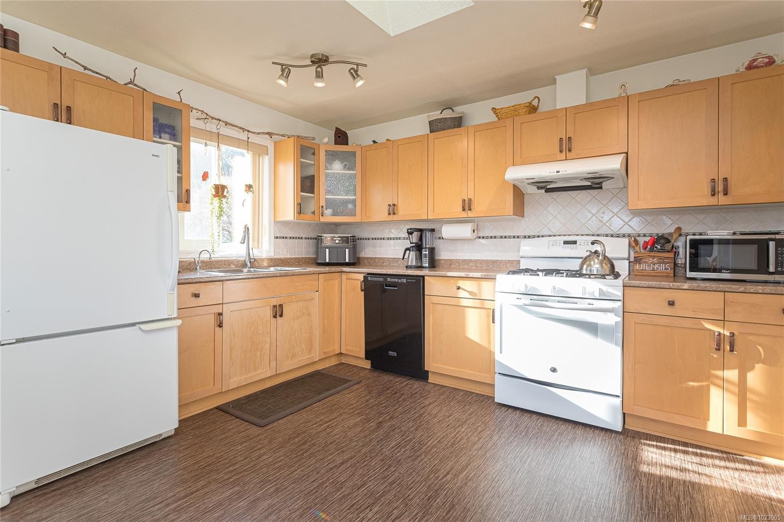 1279 Gilley Cres, Parksville, BC