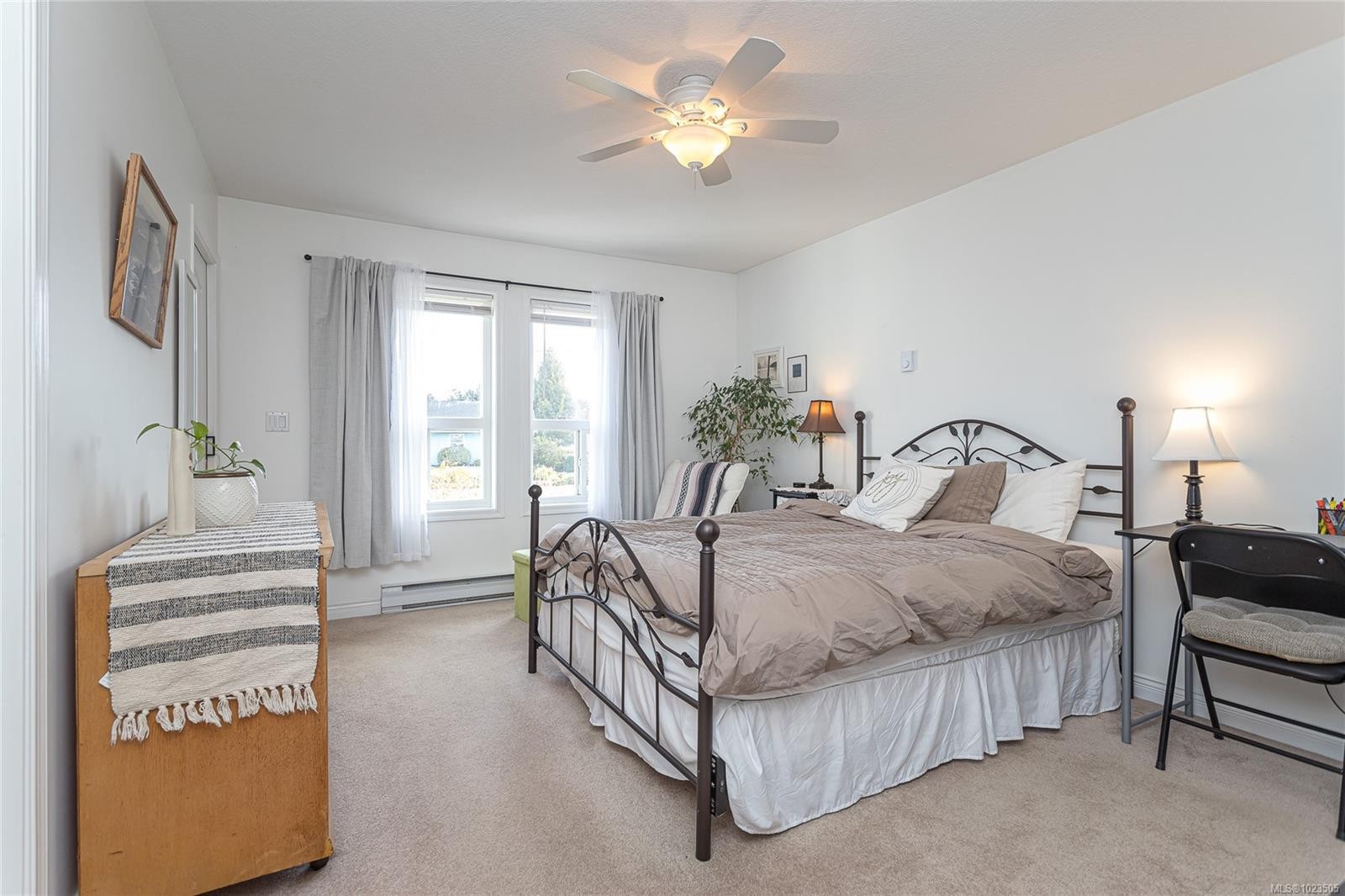 1279 Gilley Cres, Parksville, BC