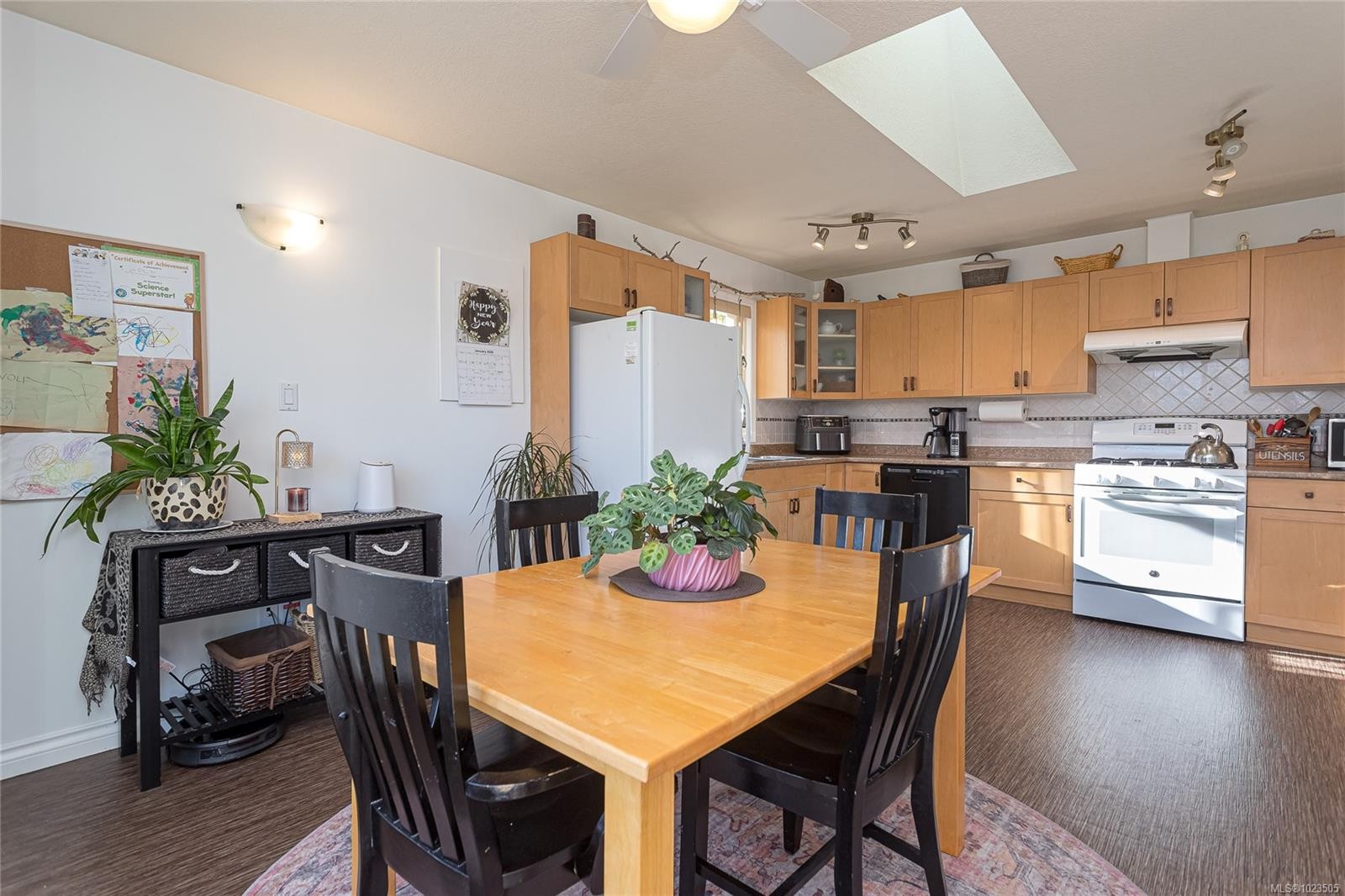 1279 Gilley Cres, Parksville, BC