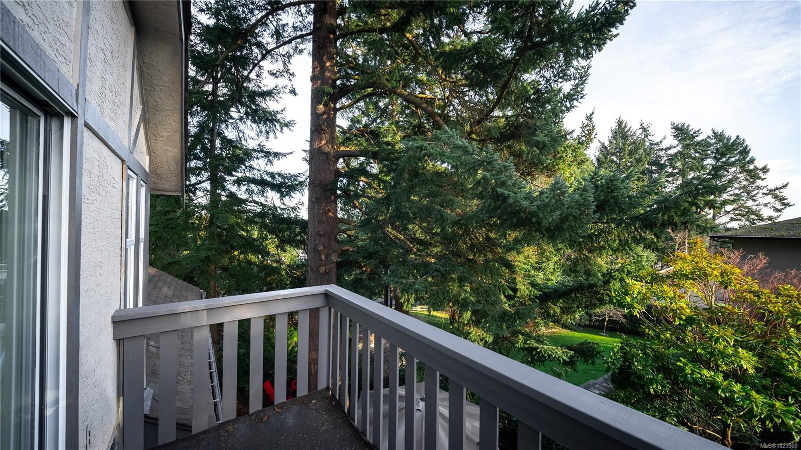 3855 Haro Rd, Saanich, BC