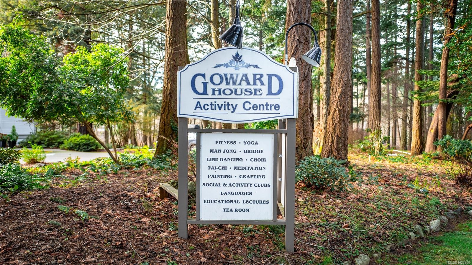 3855 Haro Rd, Saanich, BC