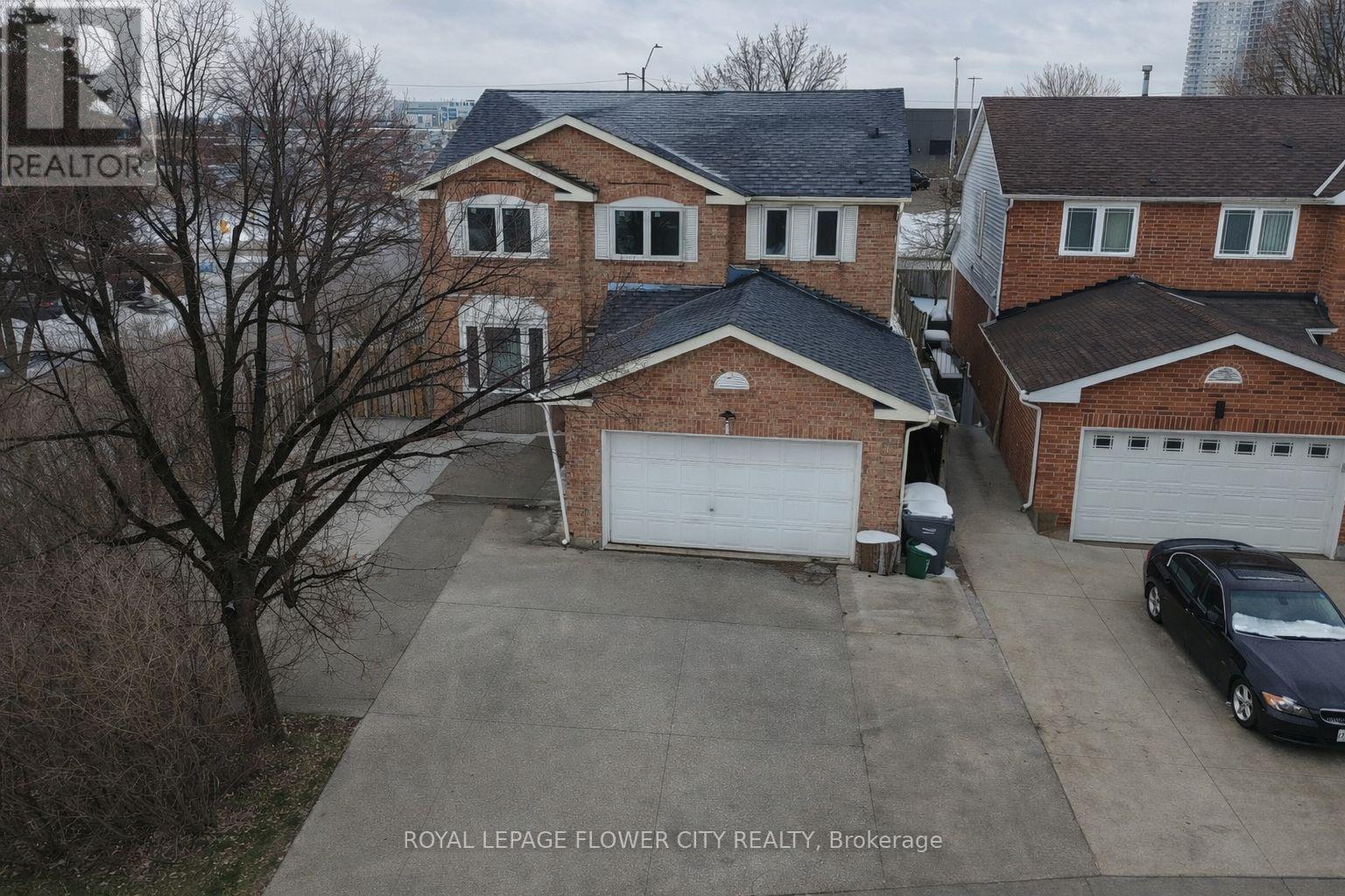 1 Donaldson Drive, Brampton, ON - Outdoor