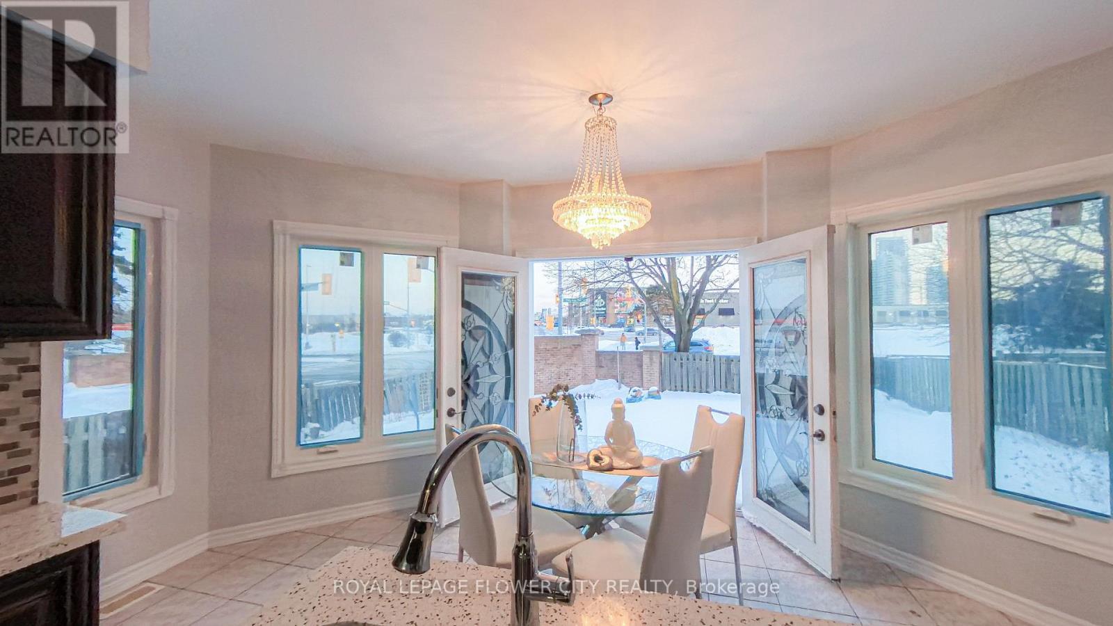 1 Donaldson Drive, Brampton, ON - Indoor