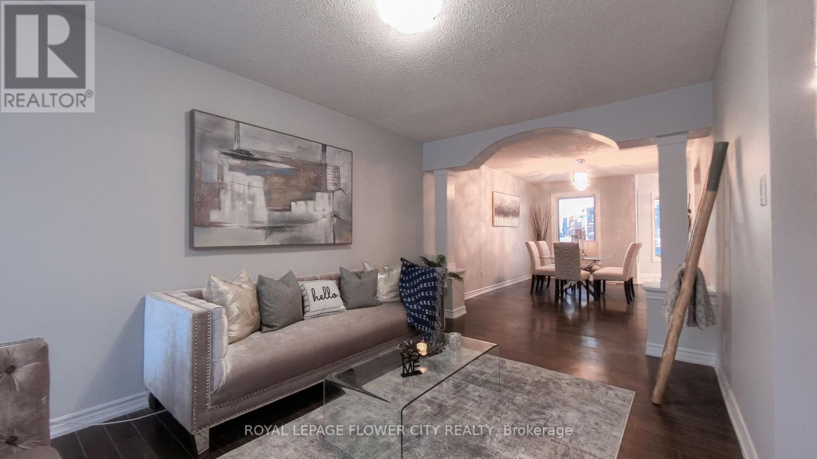 1 Donaldson Drive, Brampton, ON - Indoor Photo Showing Living Room