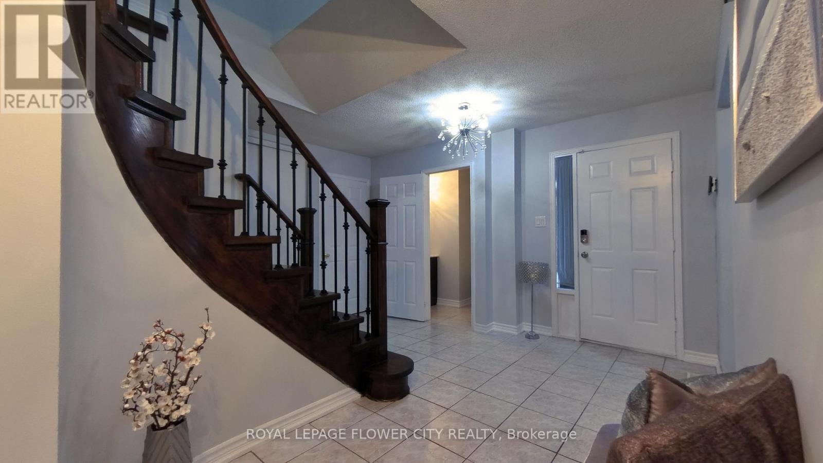 1 Donaldson Drive, Brampton, ON - Indoor Photo Showing Other Room