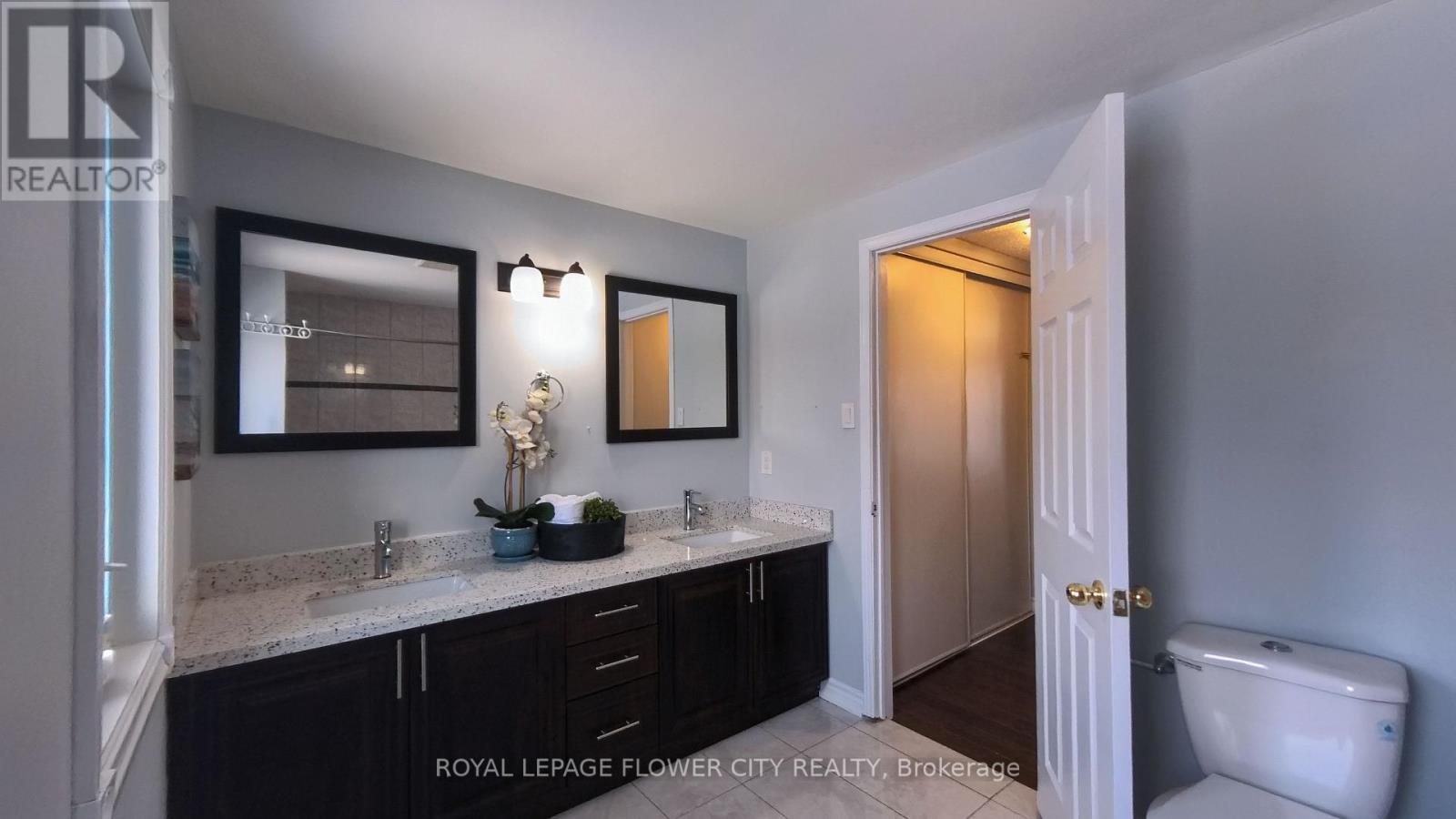 1 Donaldson Drive, Brampton, ON - Indoor Photo Showing Bathroom