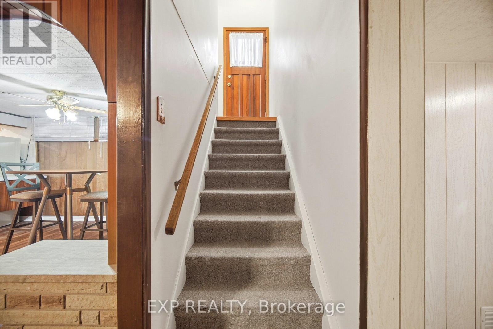 27 Palermo Crescent W, Guelph, ON - Indoor Photo Showing Other Room