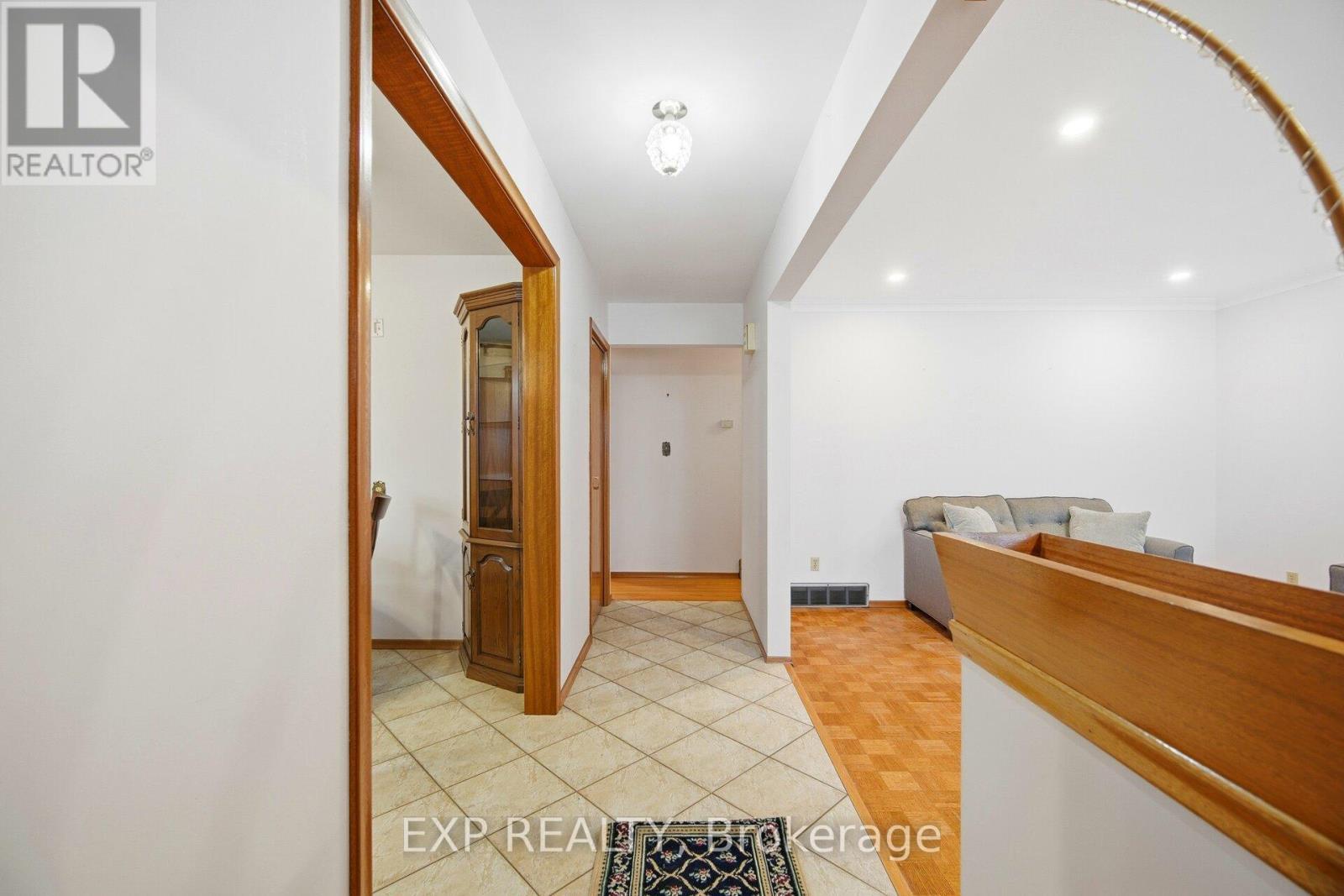 27 Palermo Crescent W, Guelph, ON - Indoor Photo Showing Other Room