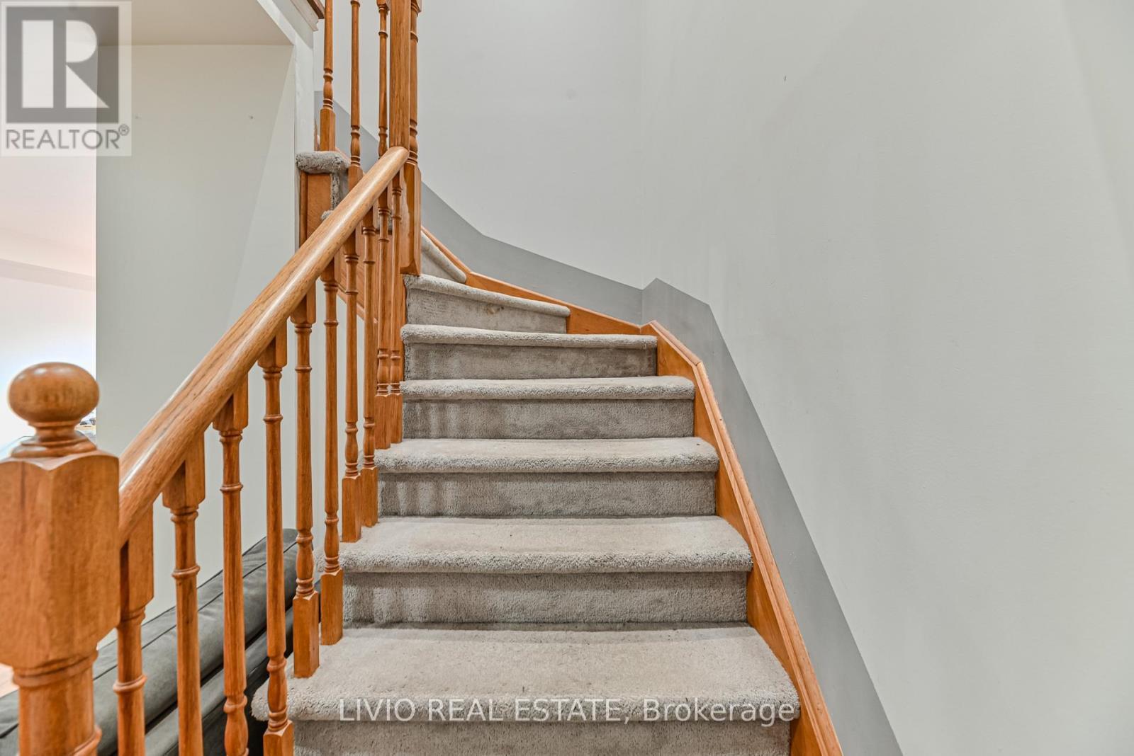 46 Weather Vane Lane, Brampton, ON - Indoor Photo Showing Other Room
