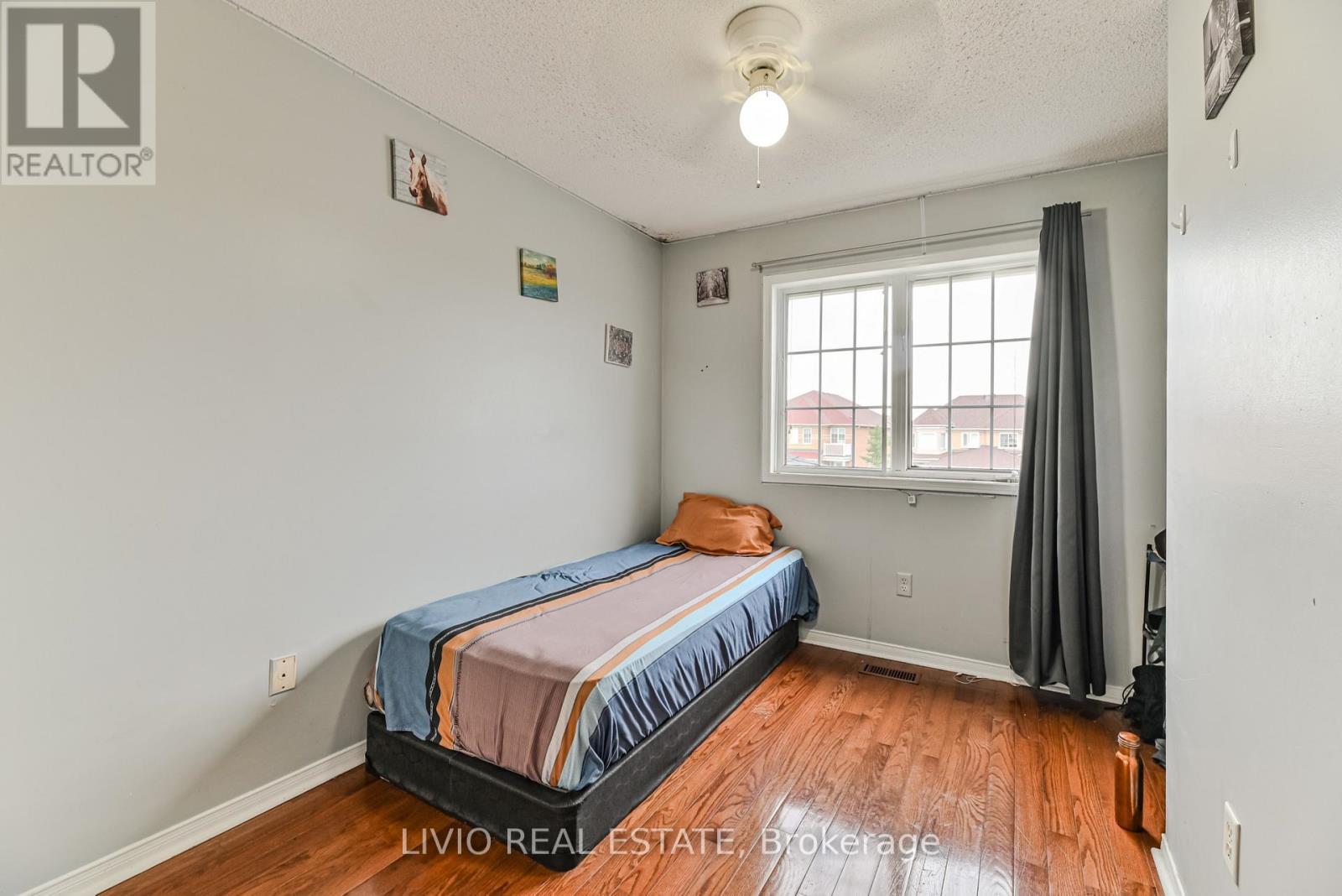 46 Weather Vane Lane, Brampton, ON - Indoor Photo Showing Bedroom