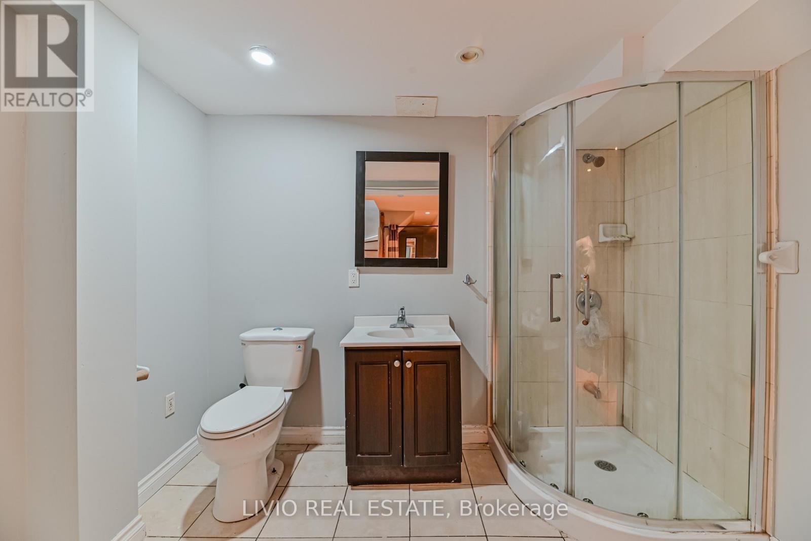 46 Weather Vane Lane, Brampton, ON - Indoor Photo Showing Bathroom