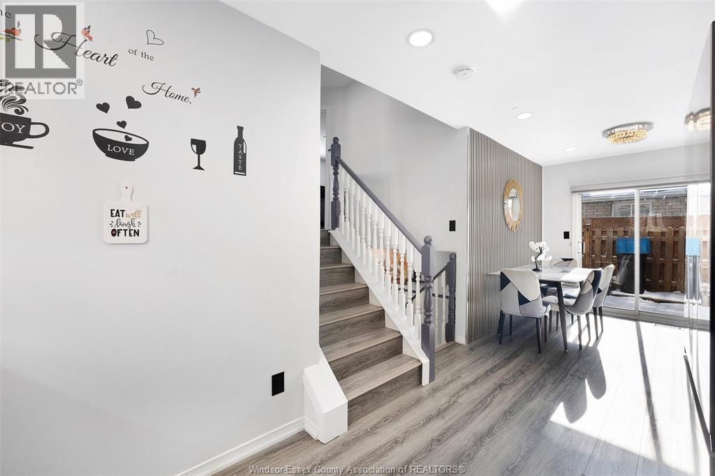 3812 Devonwood Avenue, Windsor, ON - Indoor