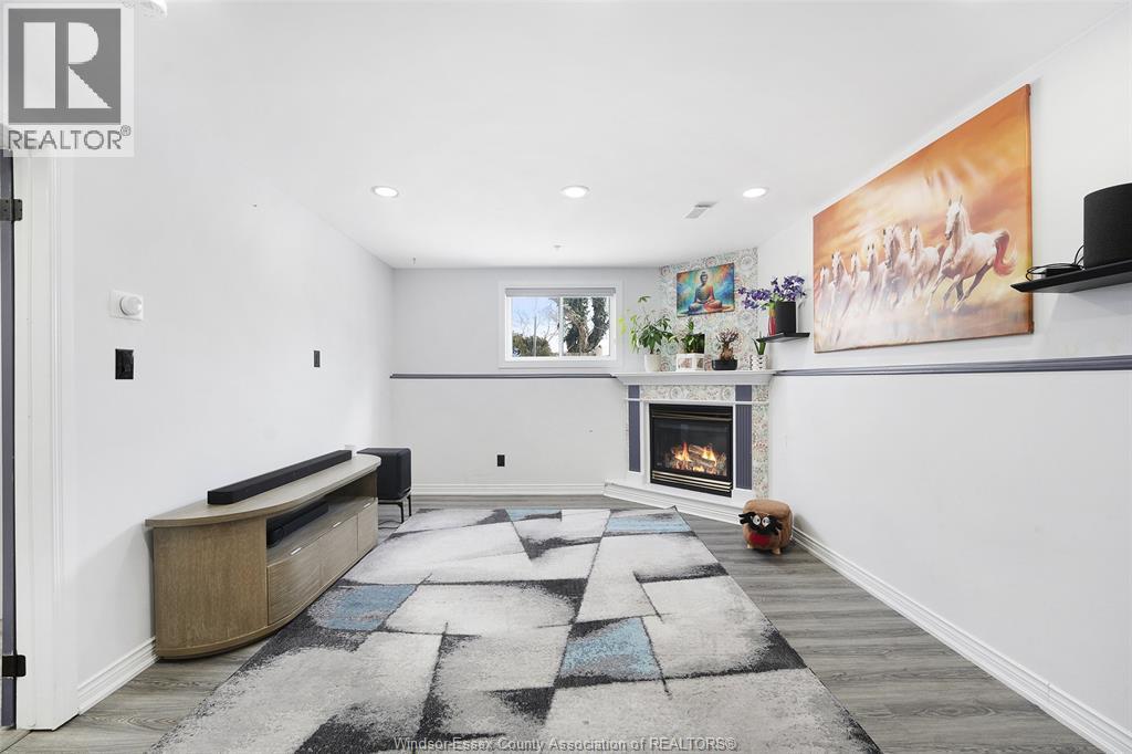 3812 Devonwood Avenue, Windsor, ON - Indoor With Fireplace
