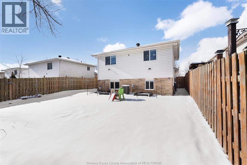 3812 Devonwood Avenue, Windsor, ON - Outdoor With Exterior