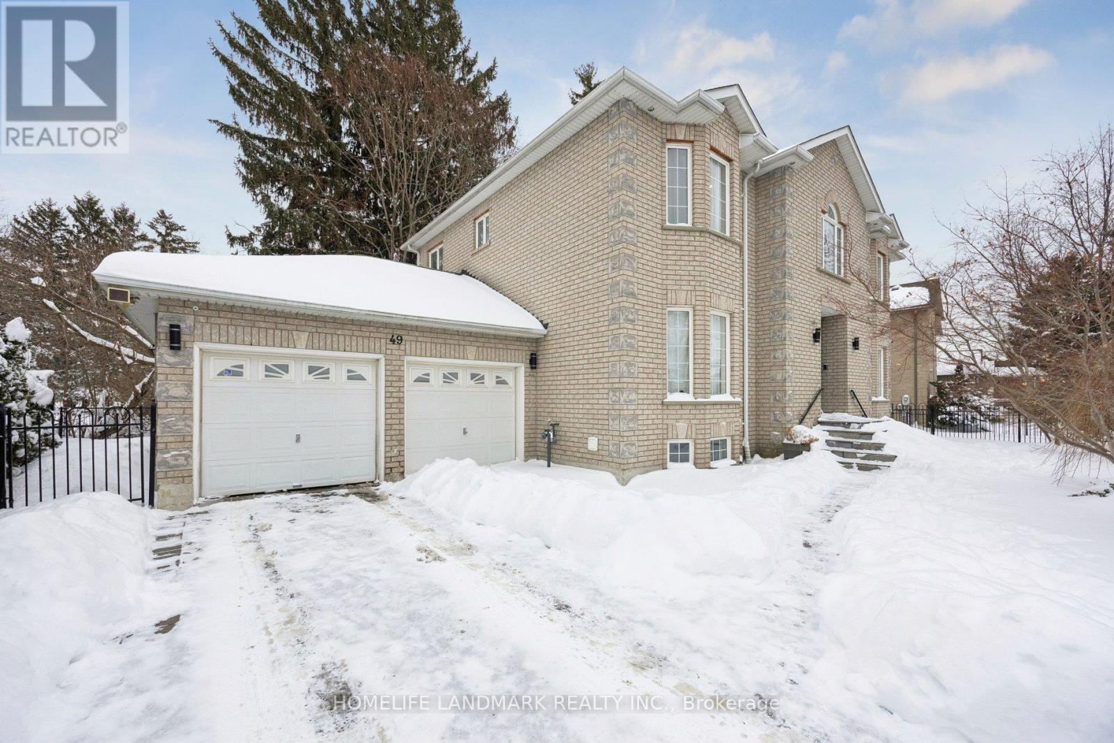 49 Pearson Avenue, Richmond Hill, ON - Outdoor