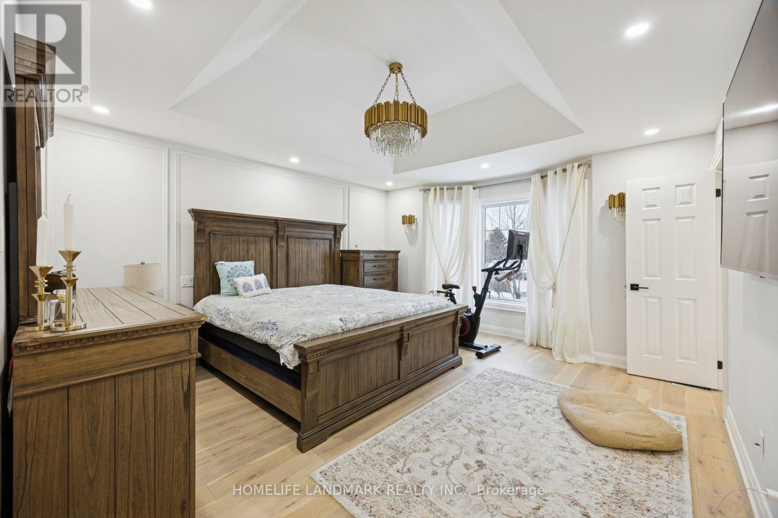 49 Pearson Avenue, Richmond Hill, ON - Indoor Photo Showing Bedroom