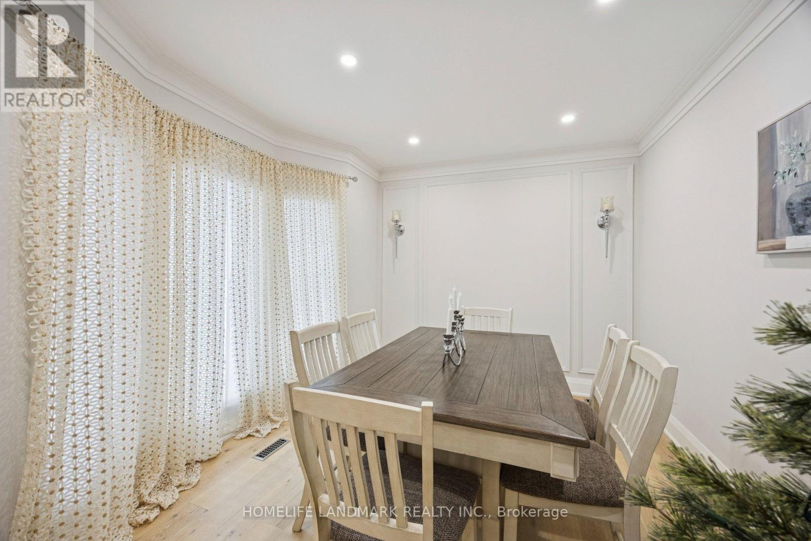 49 Pearson Avenue, Richmond Hill, ON - Indoor Photo Showing Dining Room