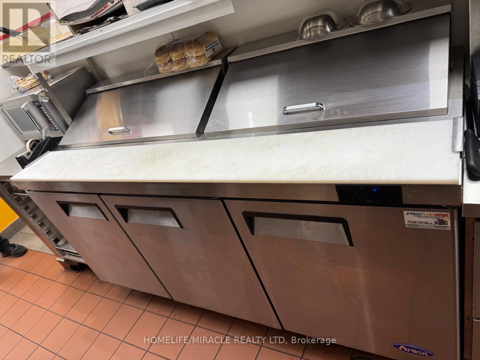 3017 New Street, Burlington, ON