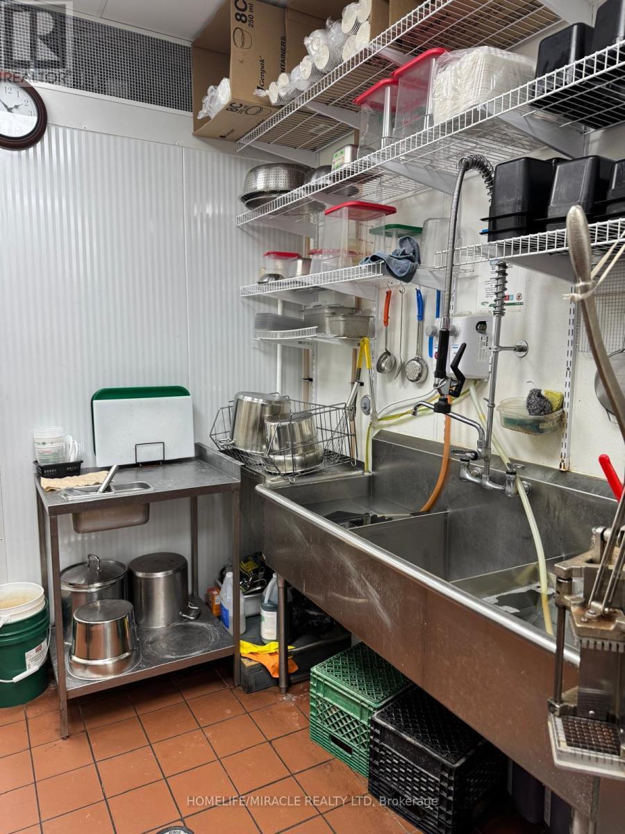 3017 New Street, Burlington, ON