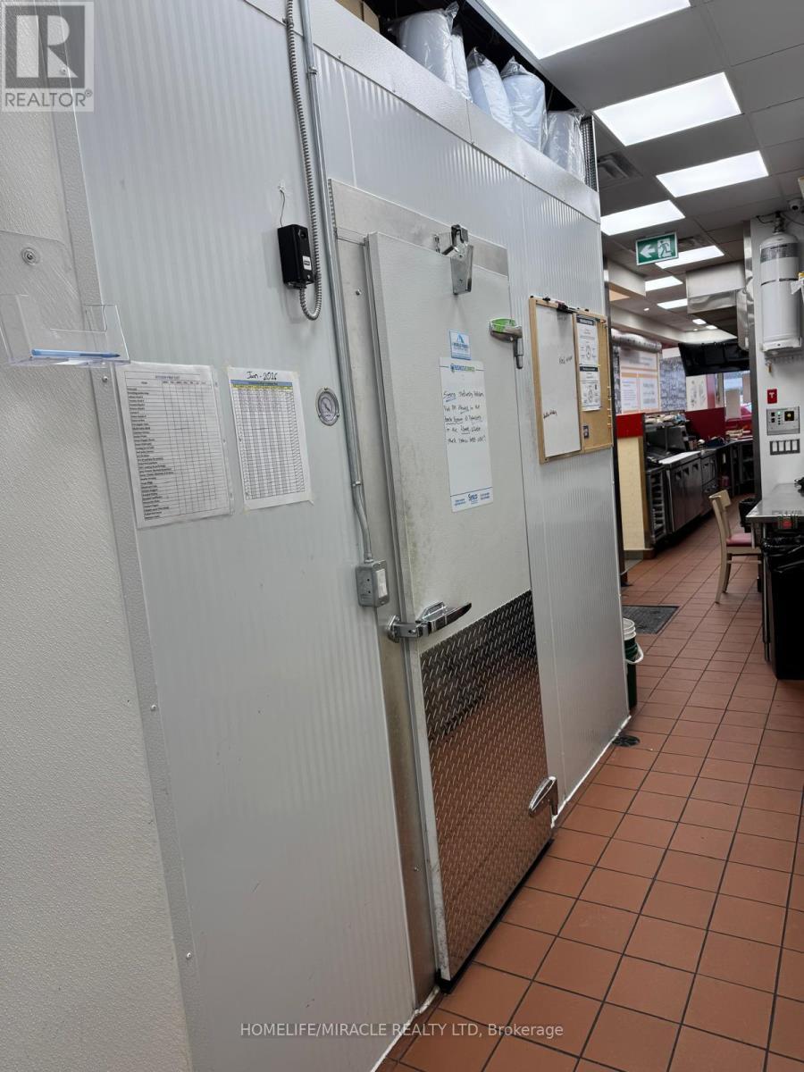 3017 New Street, Burlington, ON