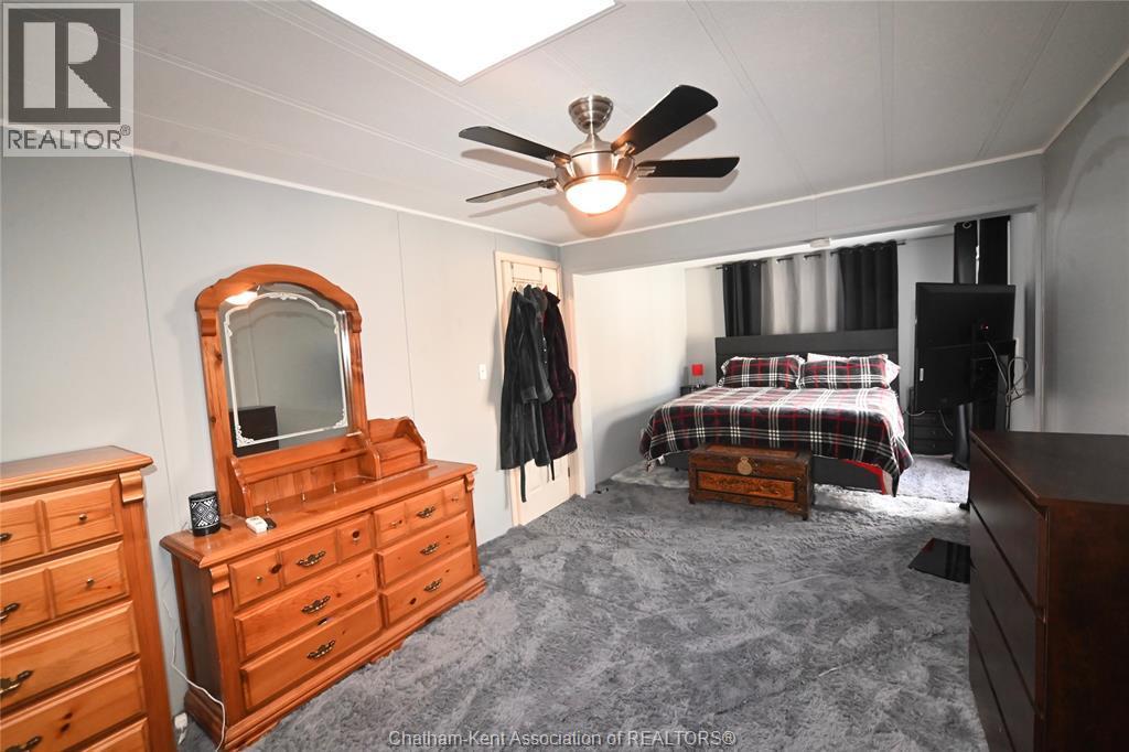 333 King Street North, Highgate, ON - Indoor Photo Showing Bedroom