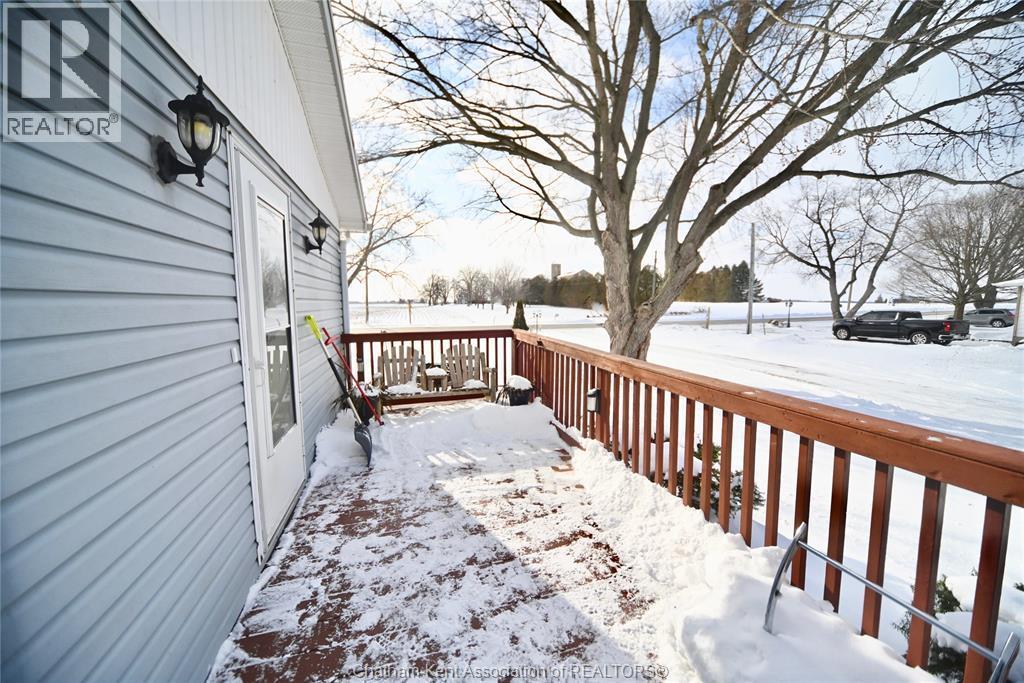 333 King Street North, Highgate, ON - Outdoor With Deck Patio Veranda