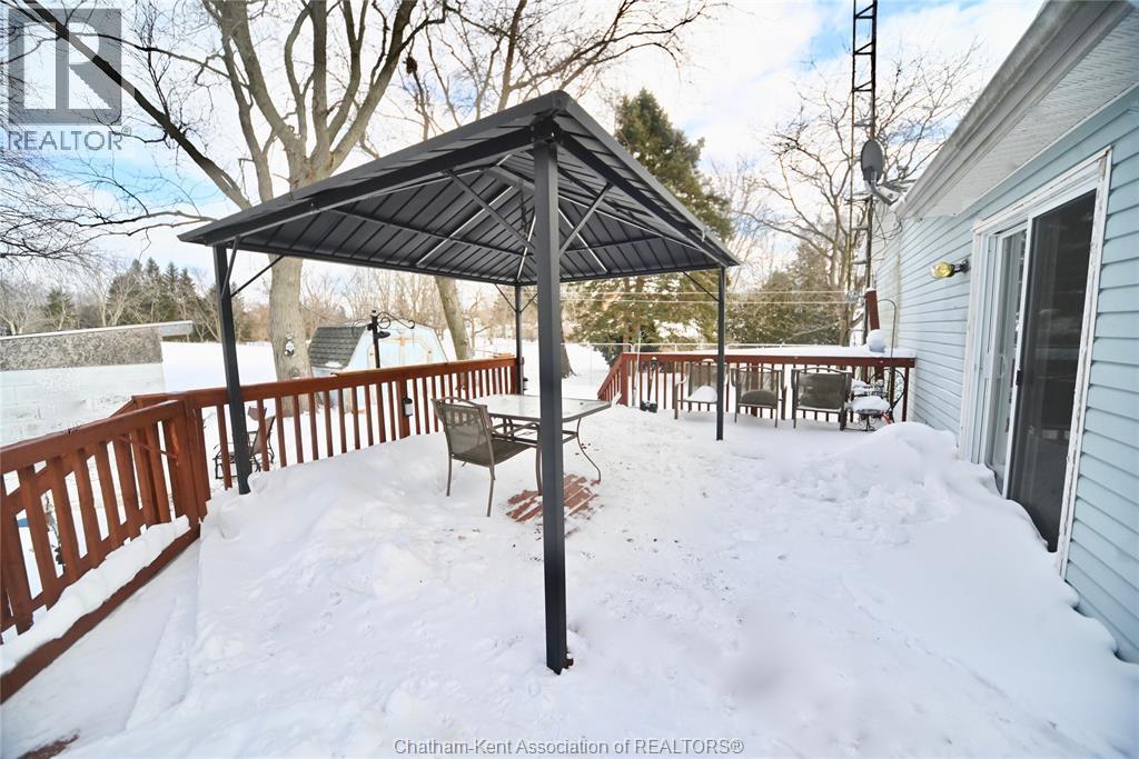 333 King Street North, Highgate, ON - Outdoor With Deck Patio Veranda With Exterior
