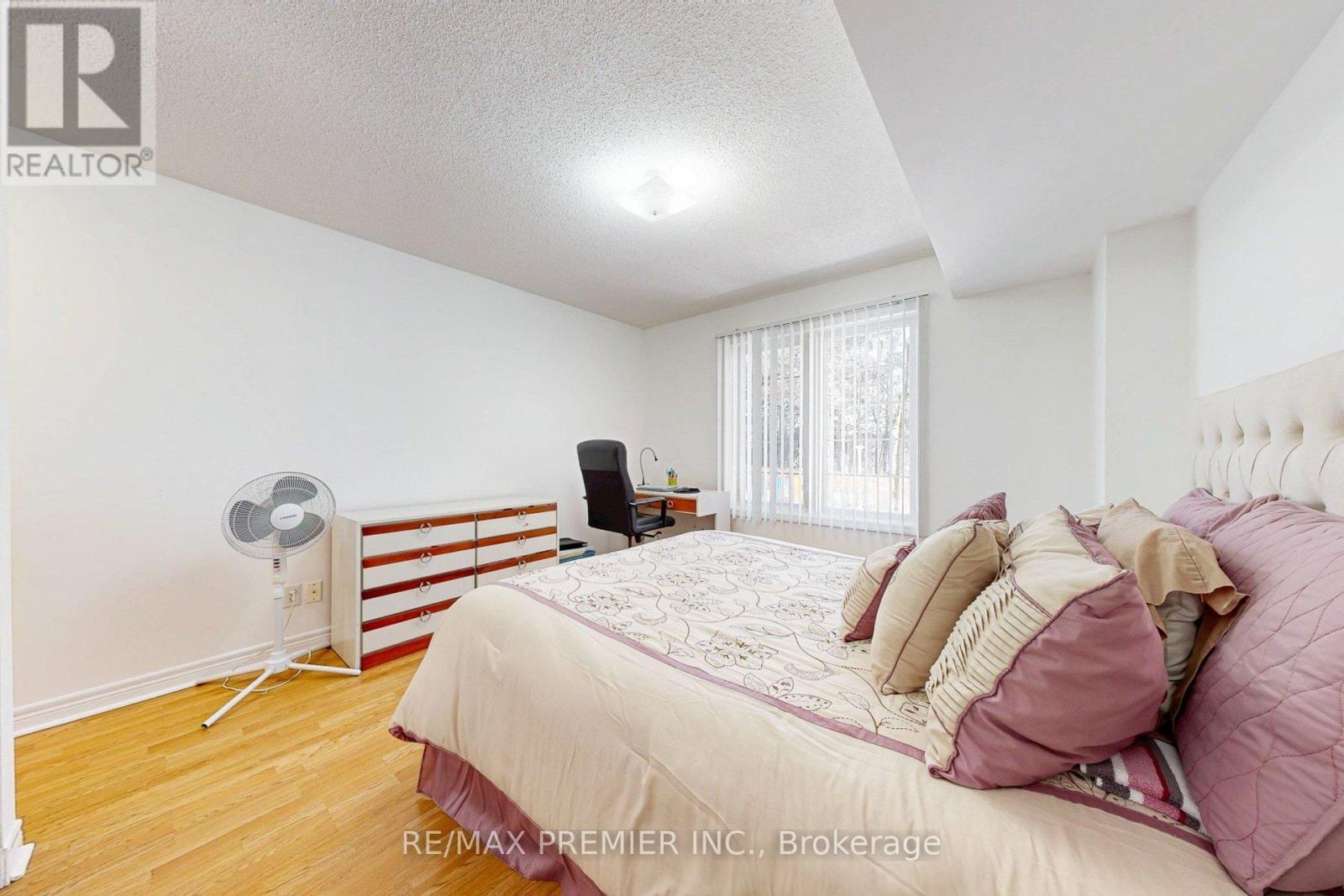 17 - 55 Cedarcroft Boulevard, Toronto, ON - Indoor Photo Showing Bedroom