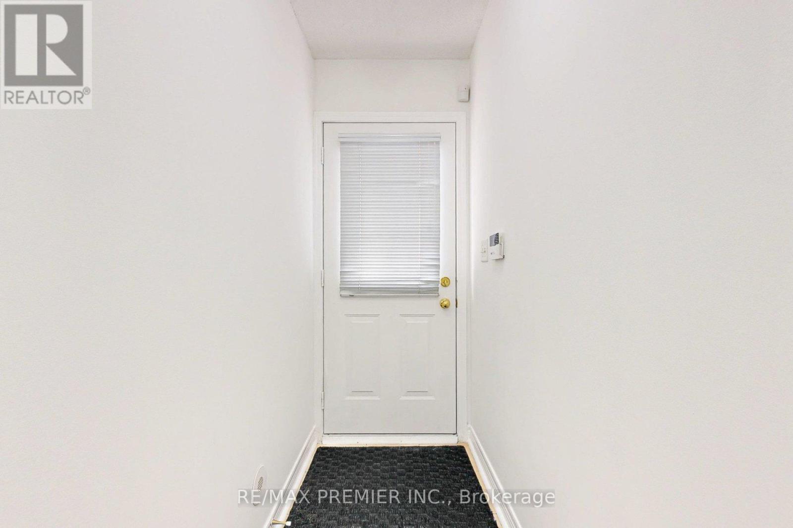 17 - 55 Cedarcroft Boulevard, Toronto, ON - Indoor Photo Showing Other Room