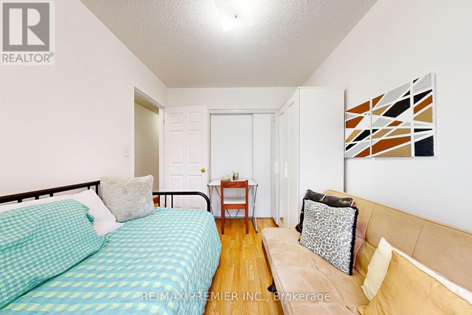 17 - 55 Cedarcroft Boulevard, Toronto, ON - Indoor Photo Showing Bedroom