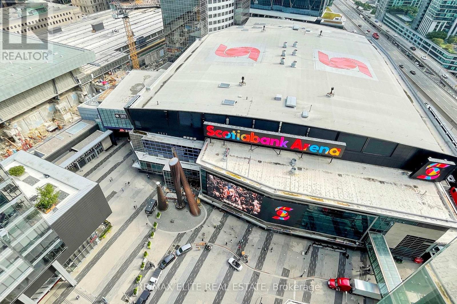 2208 - 65 Bremner Boulevard, Toronto, ON -