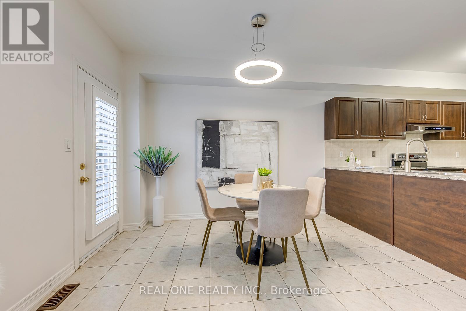 1331 Kestell Boulevard, Oakville, ON - Indoor