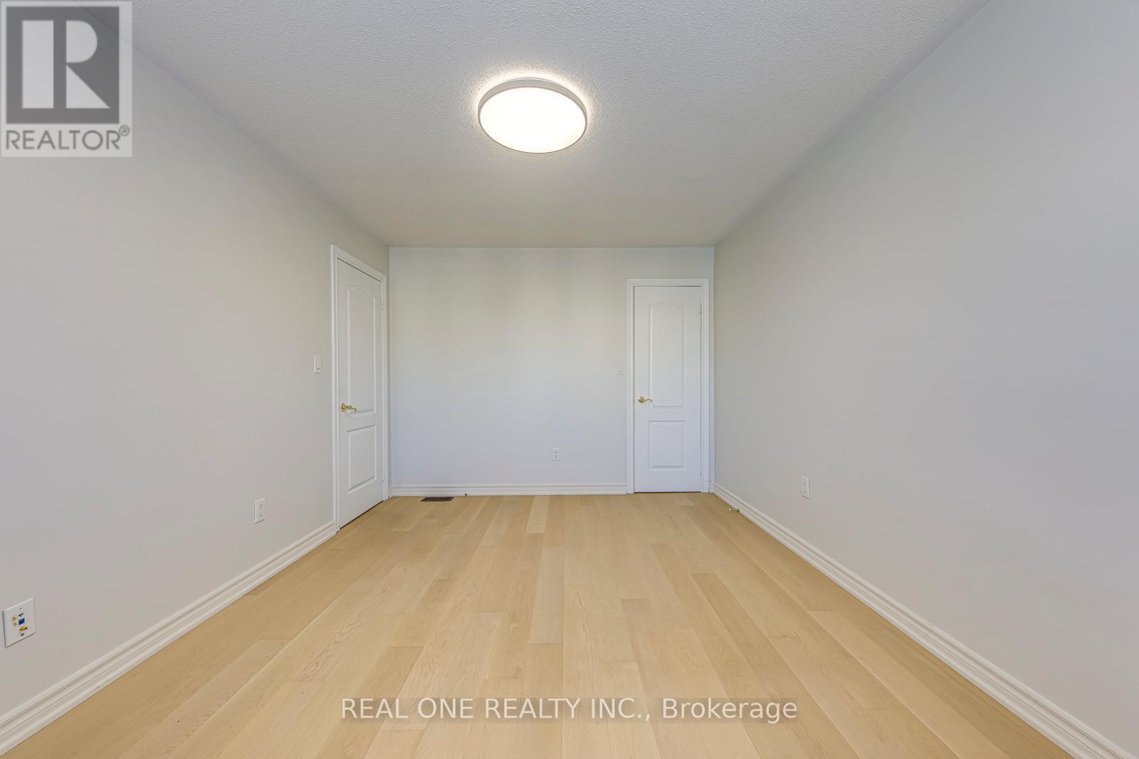 1331 Kestell Boulevard, Oakville, ON - Indoor Photo Showing Other Room