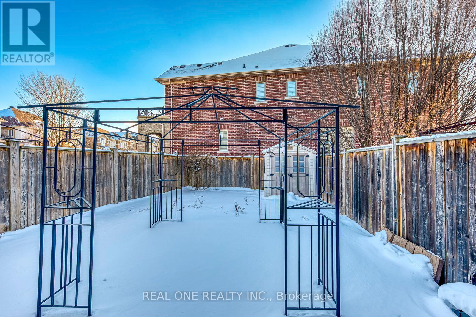 1331 Kestell Boulevard, Oakville, ON - Outdoor