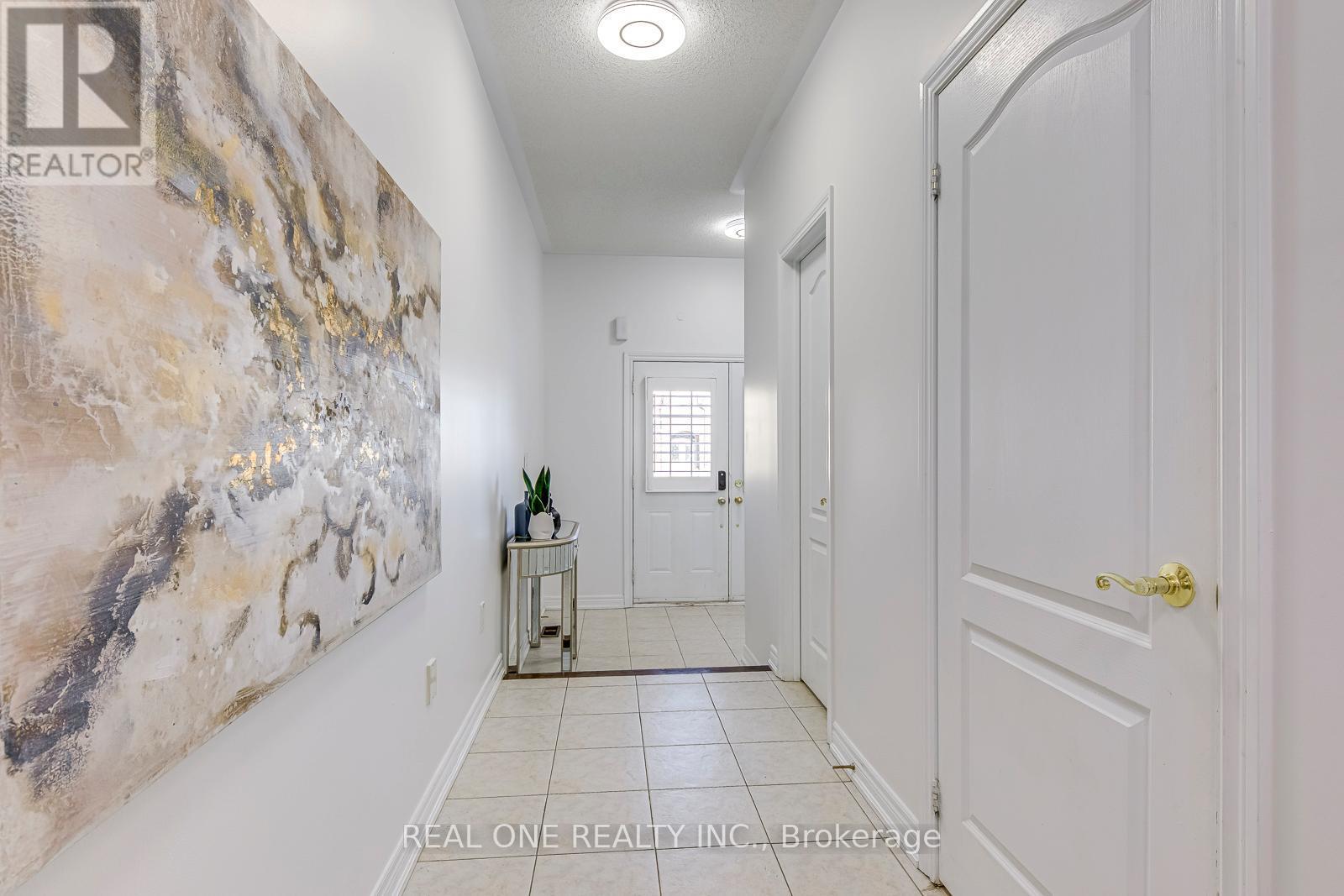 1331 Kestell Boulevard, Oakville, ON - Indoor Photo Showing Other Room