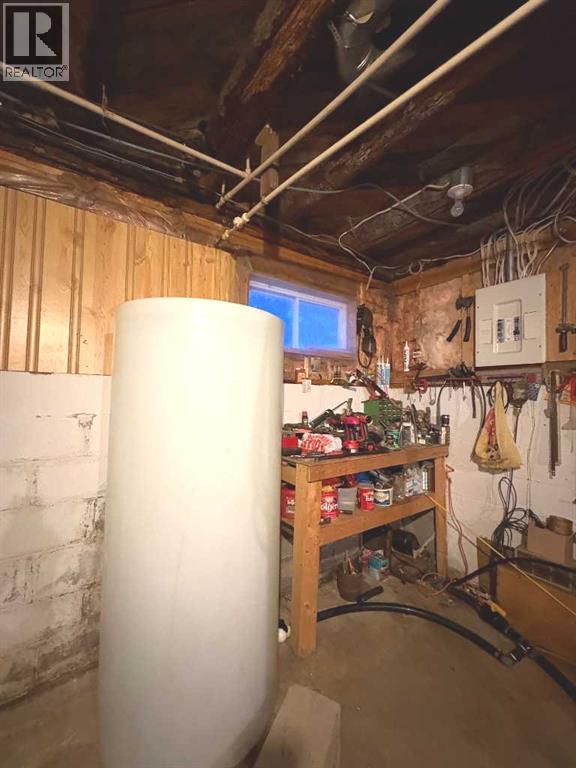 150 Fresh water Holding Tank - 243015 Twp Rd 874, Rural Northern Lights, County Of, AB - Indoor