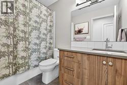 4pc Main Bathroom -