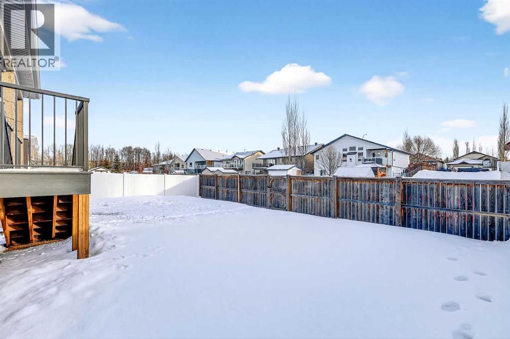 Large Backyard - 24 Napoleon Meadows Way, Innisfail, AB - Outdoor