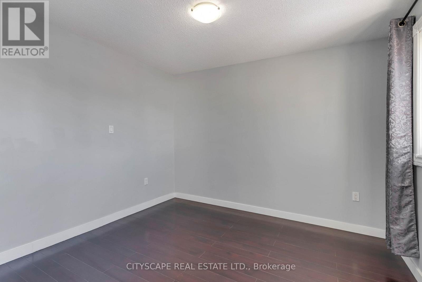 1210 Shagbark Crescent, Mississauga, ON - Indoor Photo Showing Other Room