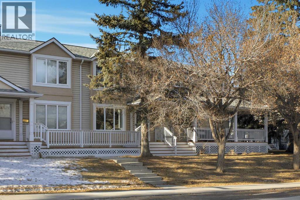 123 Killarney Glen Court Sw, Calgary, AB - Outdoor With Facade