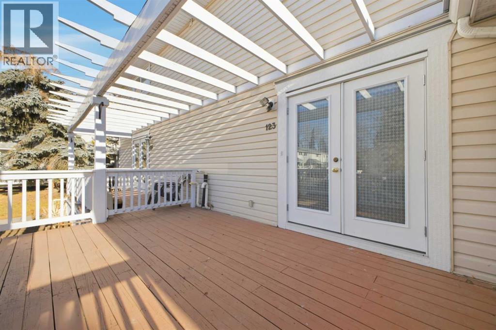 123 Killarney Glen Court Sw, Calgary, AB - Outdoor With Deck Patio Veranda With Exterior