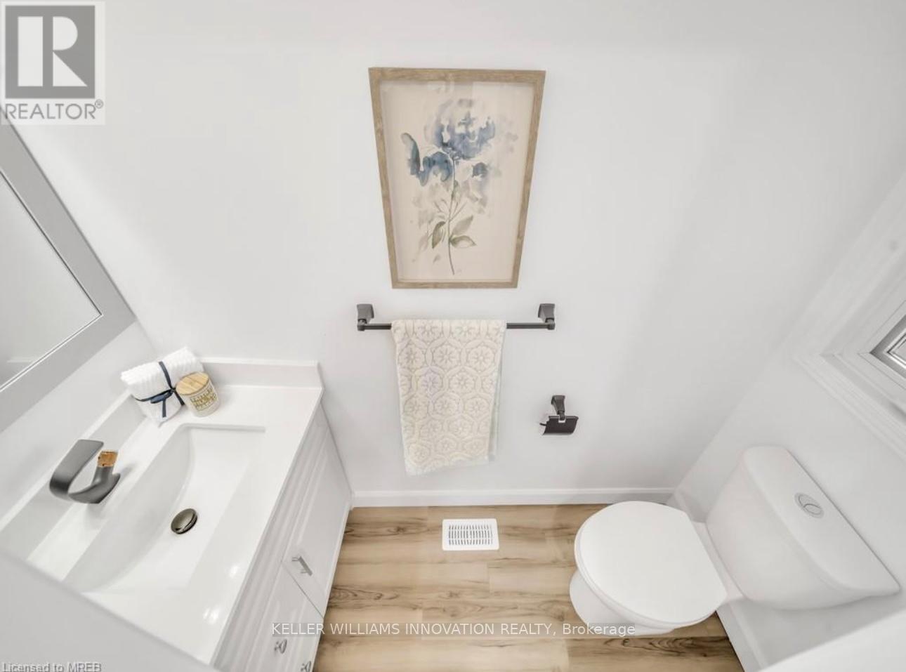 239 Red Clover Court, Kitchener, ON - Indoor Photo Showing Bathroom