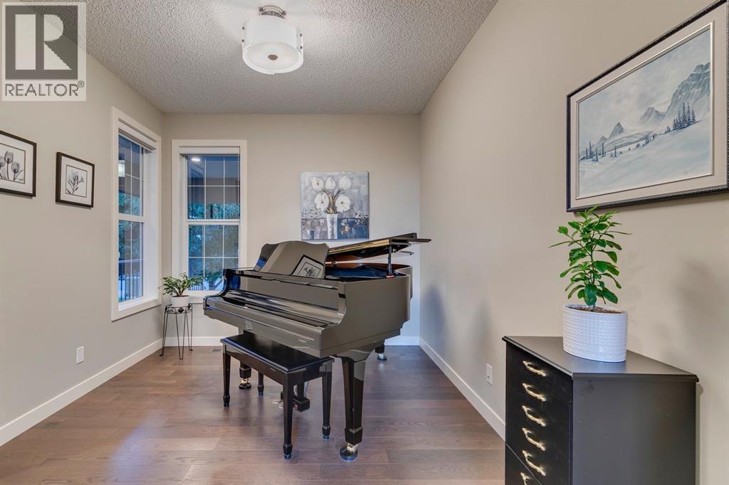 101 Cranarch Common Se, Calgary, AB - Indoor Photo Showing Other Room