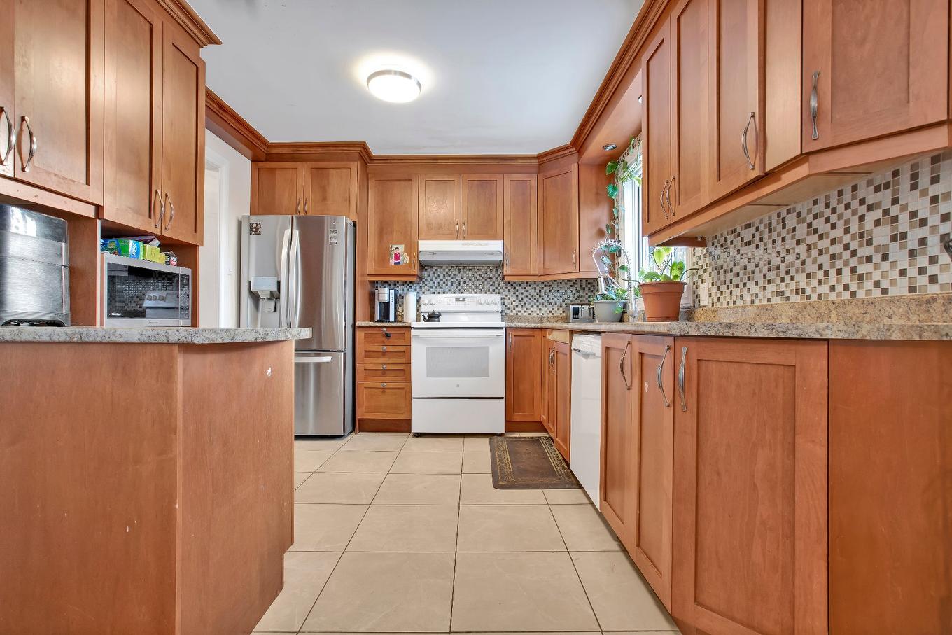 Kitchen - 272 Av. Vinet, Dorval, QC - Indoor Photo Showing Kitchen