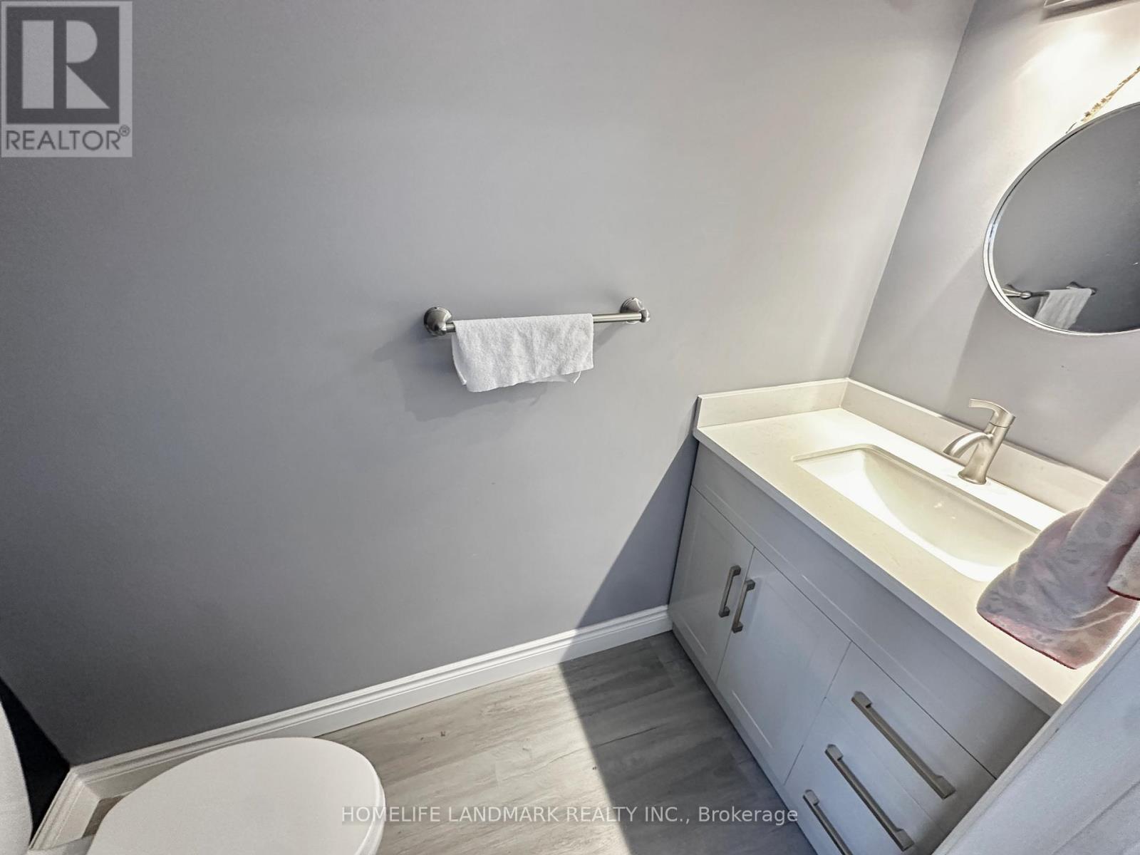 9 Eby Way, Markham, ON - Indoor Photo Showing Bathroom