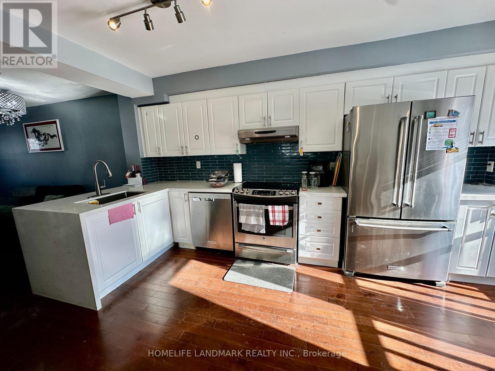 9 Eby Way, Markham, ON - Indoor Photo Showing Kitchen