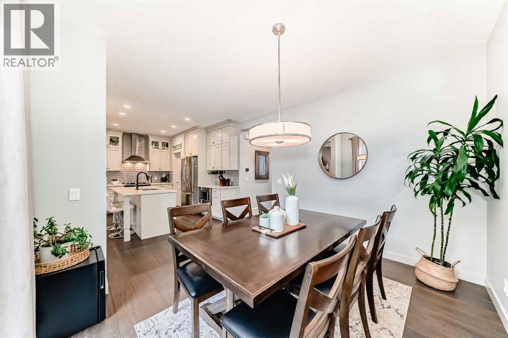 743 Shawnee Drive Sw, Calgary, AB - Indoor Photo Showing Dining Room