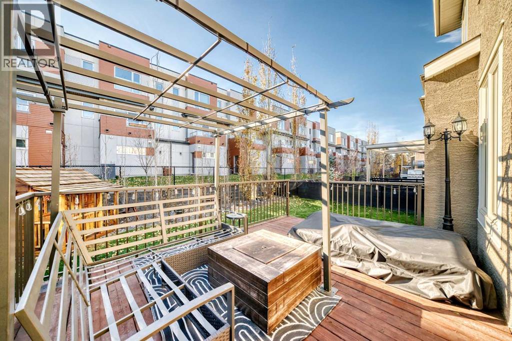 743 Shawnee Drive Sw, Calgary, AB - Outdoor With Deck Patio Veranda With Exterior