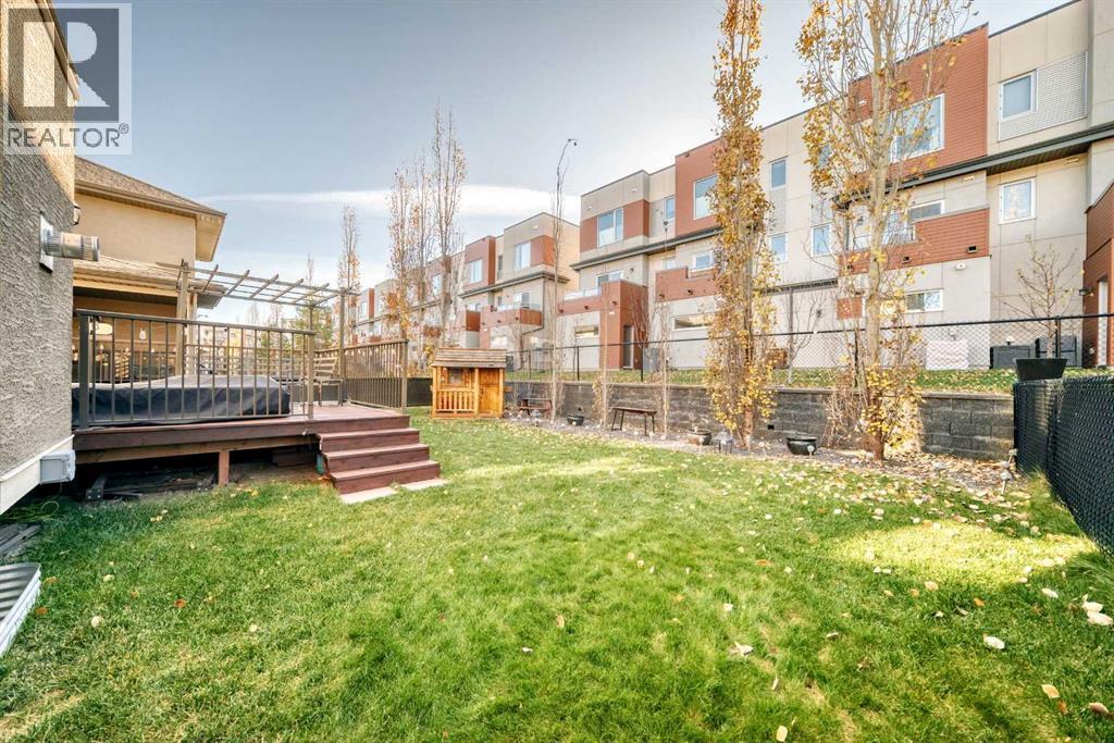 743 Shawnee Drive Sw, Calgary, AB - Outdoor With Deck Patio Veranda