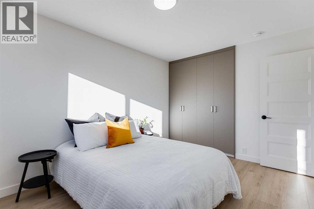 352 Abinger Crescent Ne, Calgary, AB - Indoor Photo Showing Bedroom